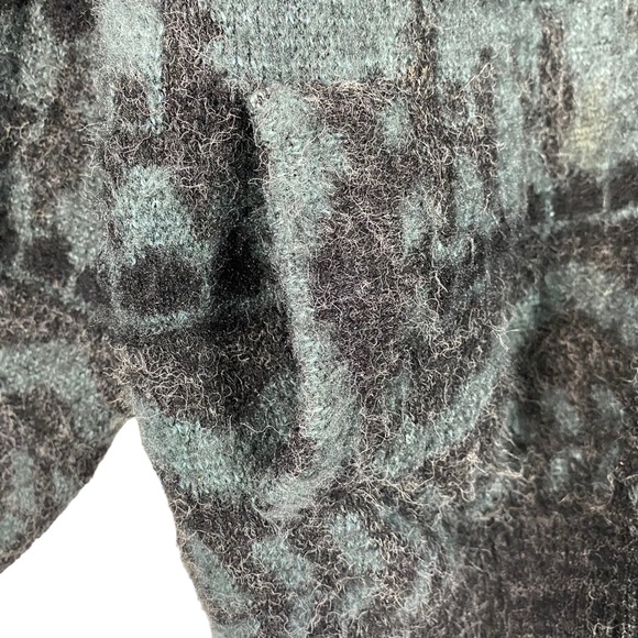 Tejidos Ruminahui Men's Button Cardigan 100% Wool Sweater Lama Pattern M/L - Picture 3 of 10